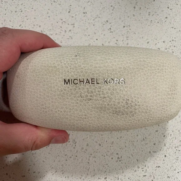 Gold and Pink Aviator Sunglasses - Picture 4 of 4